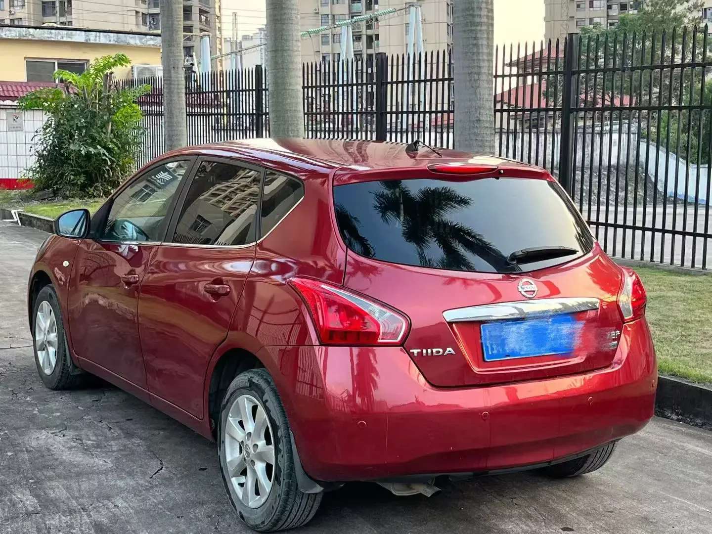 Nissan Tiida