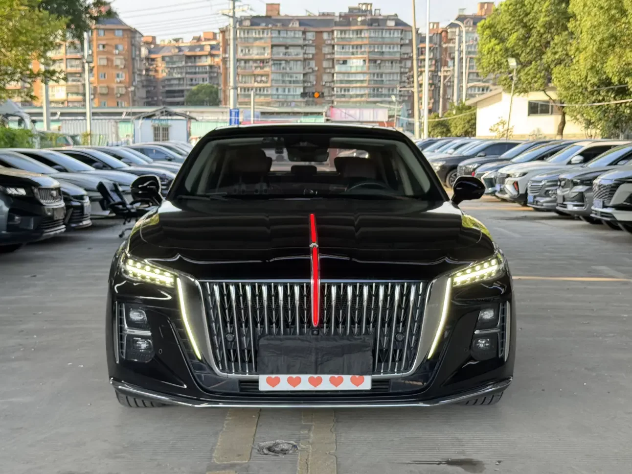 Hongqi H5