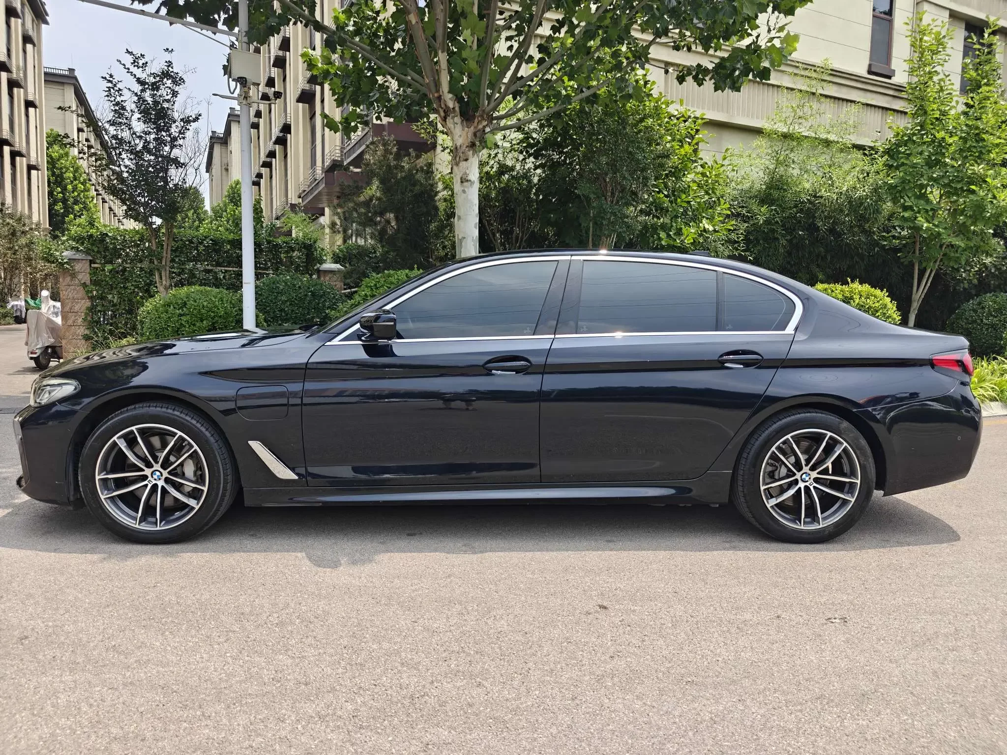 BMW 5 Series PHEV