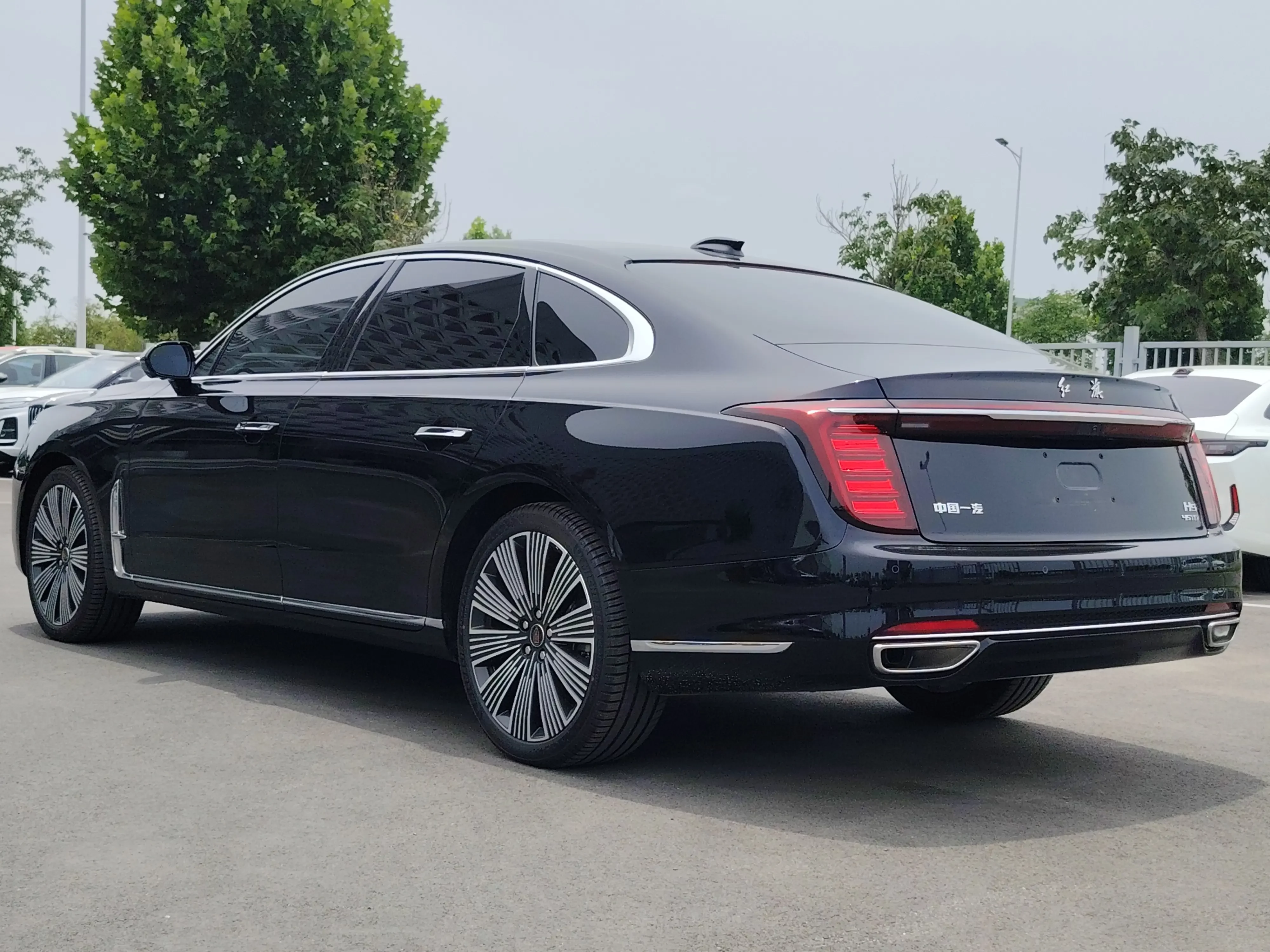 Hongqi H9