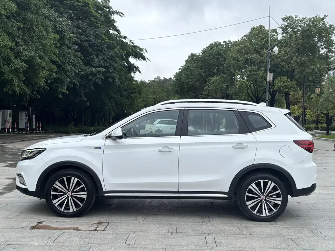 Roewe RX5
