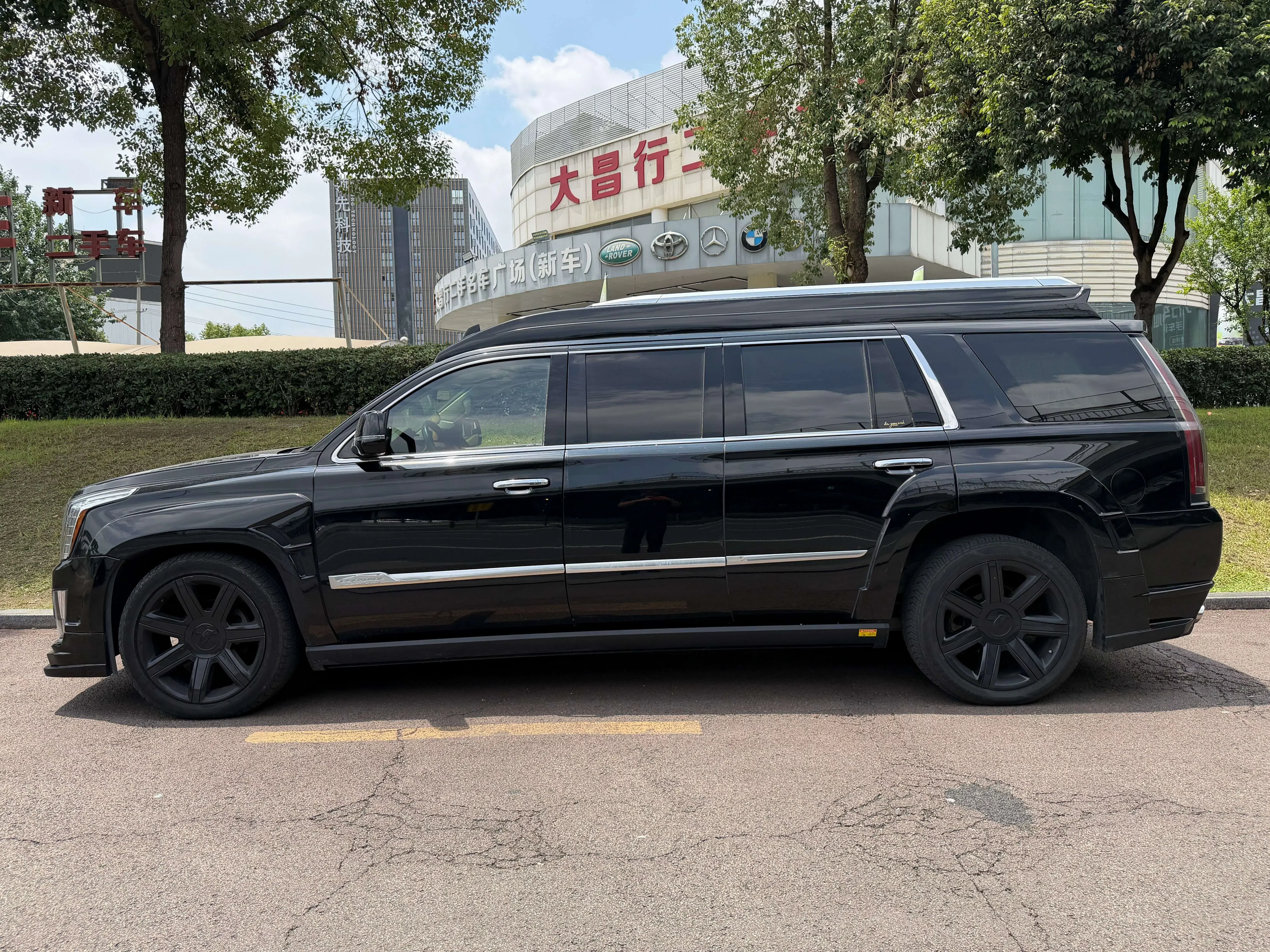 Cadillac Escalade