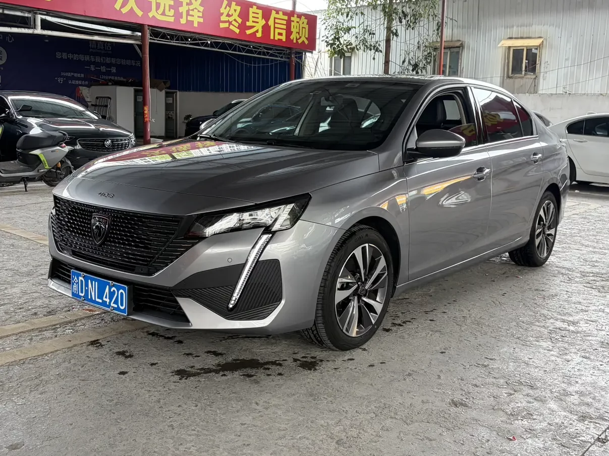 Peugeot 408