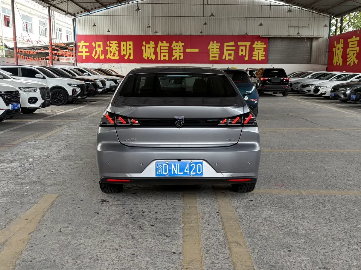 Peugeot 408