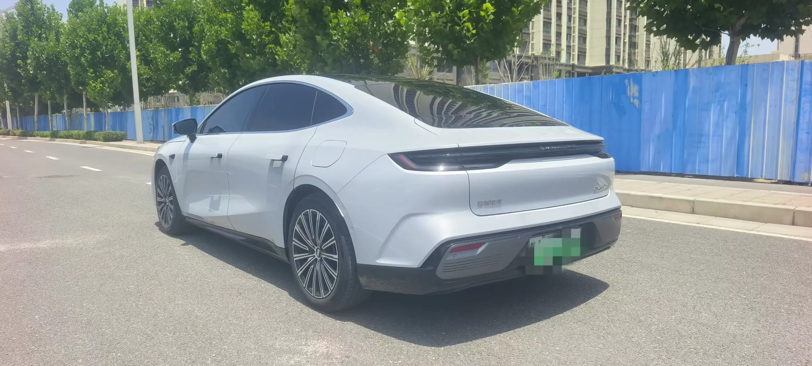Geely Galaxy Star 8 PHEV
