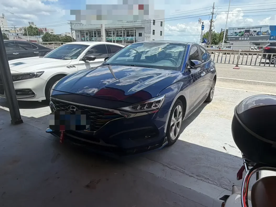 Hyundai Lafesta