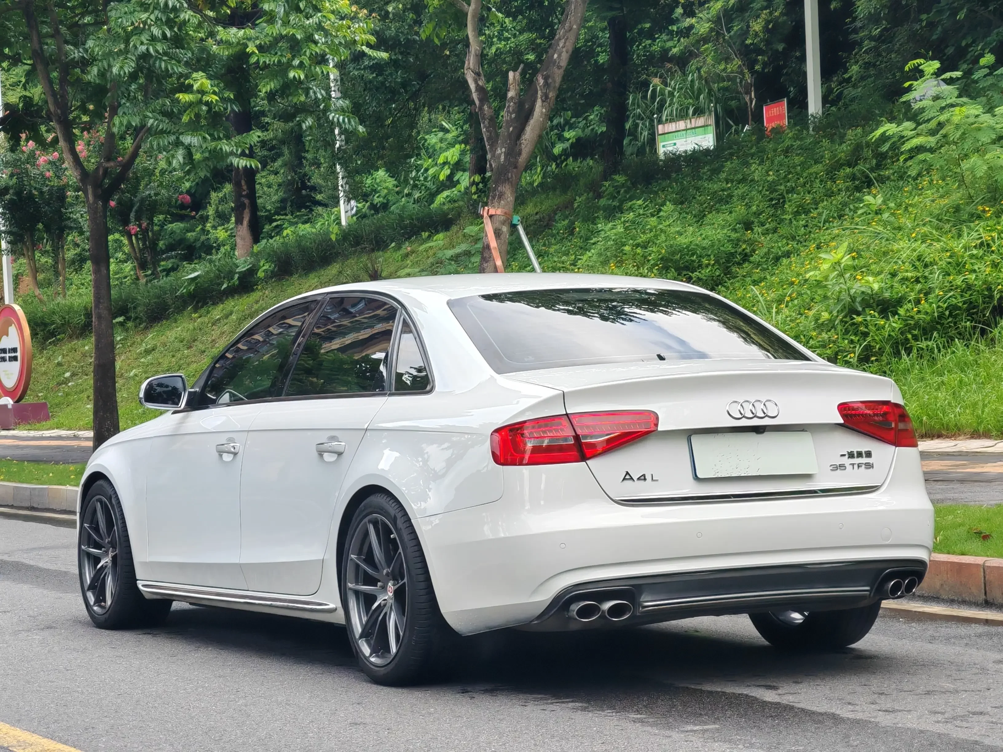 Audi A4L