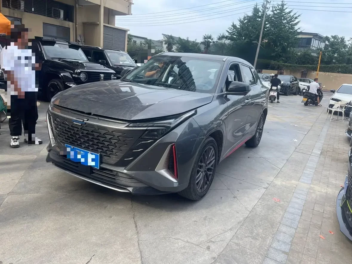 Oshan Changan Auchan Z6
