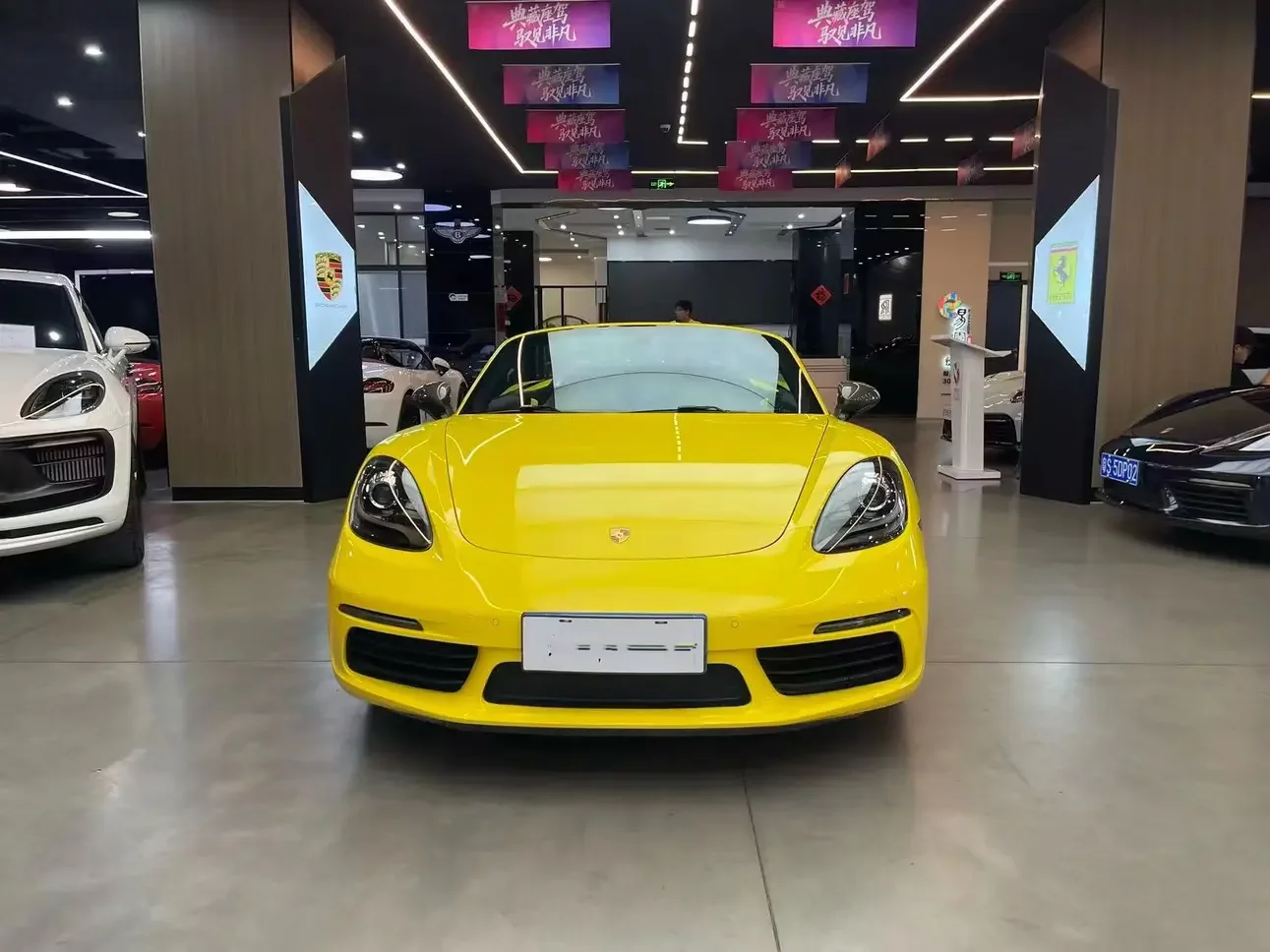 Porsche 718