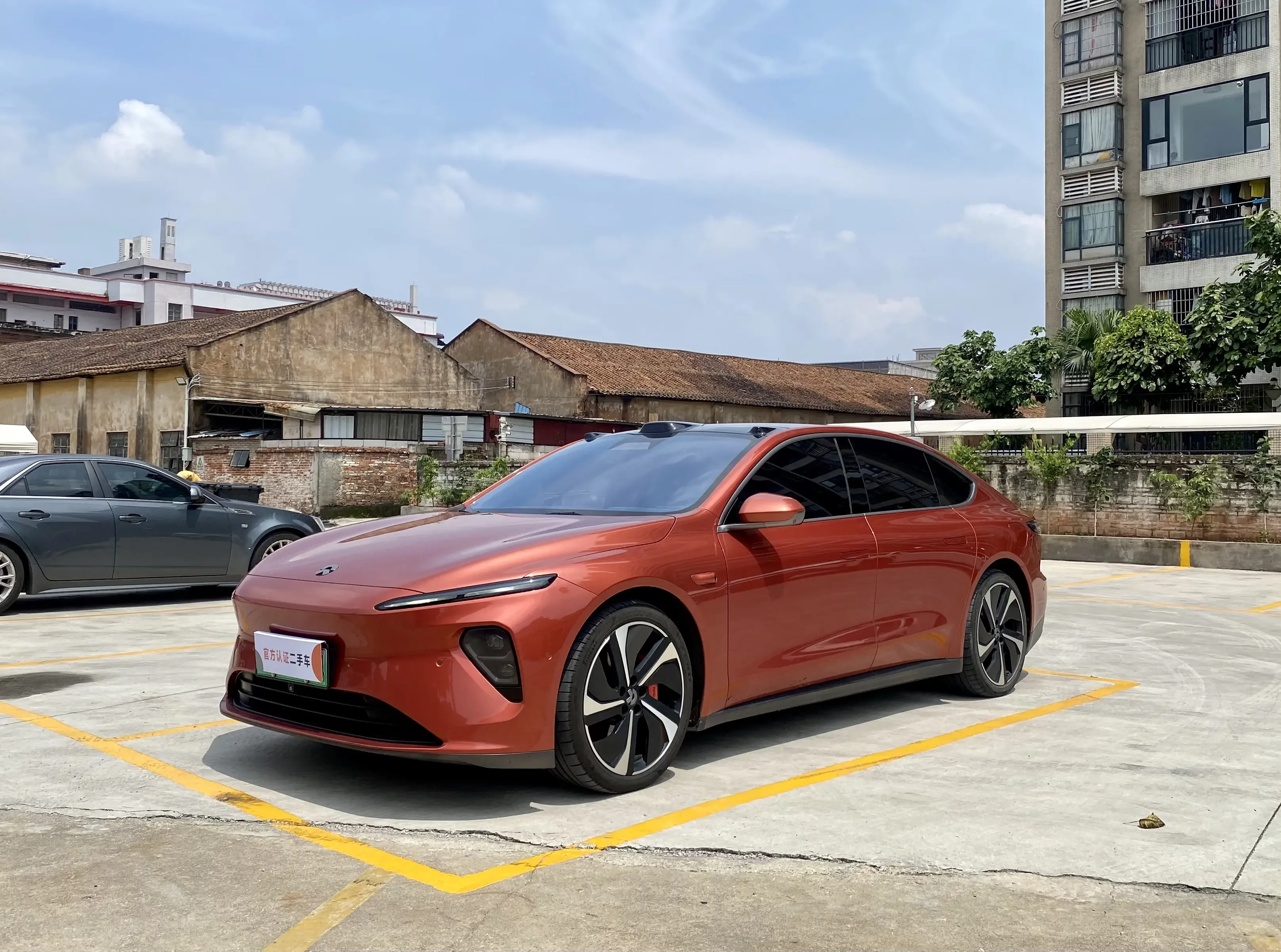 NIO ET7