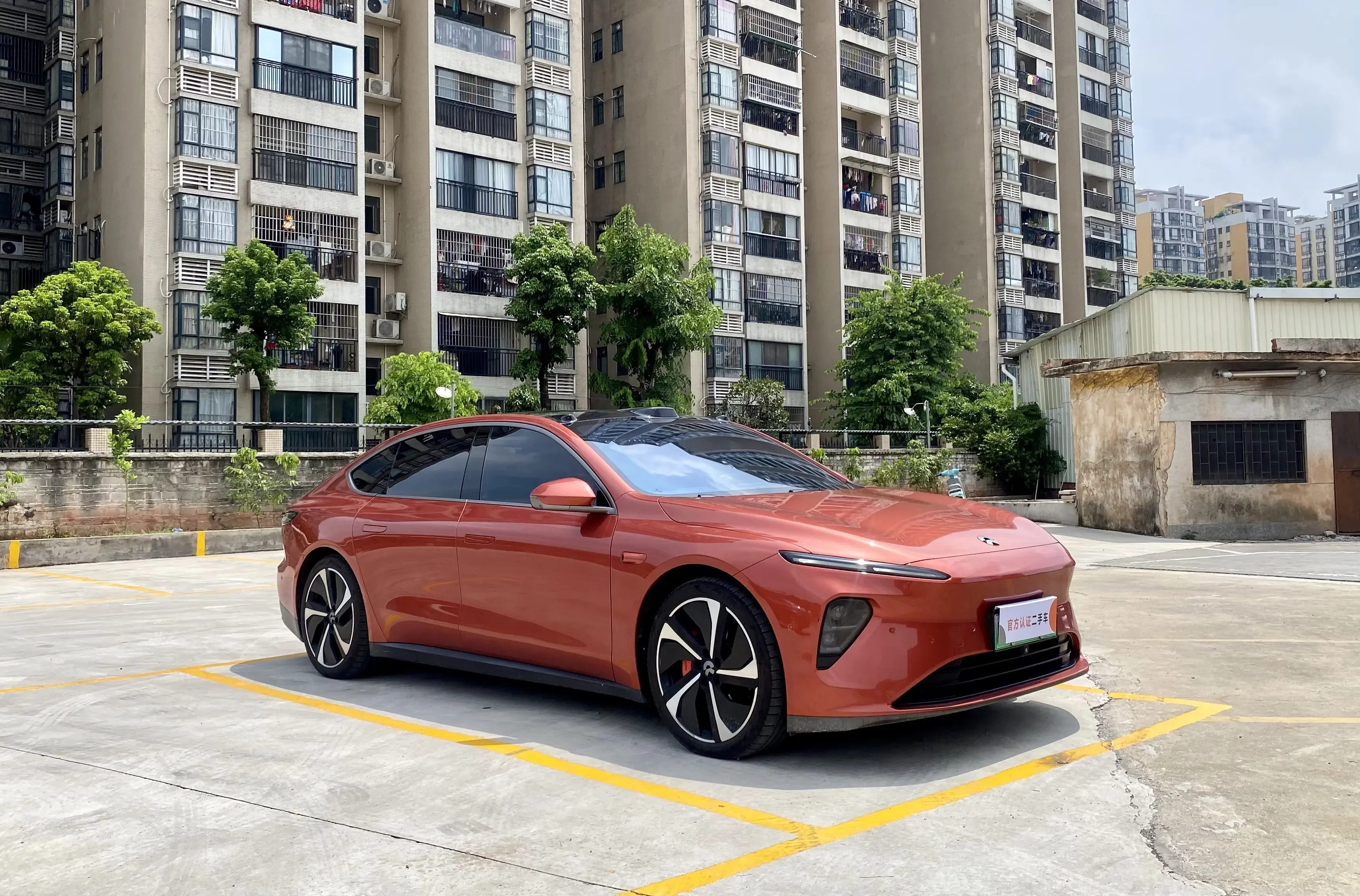 NIO ET7