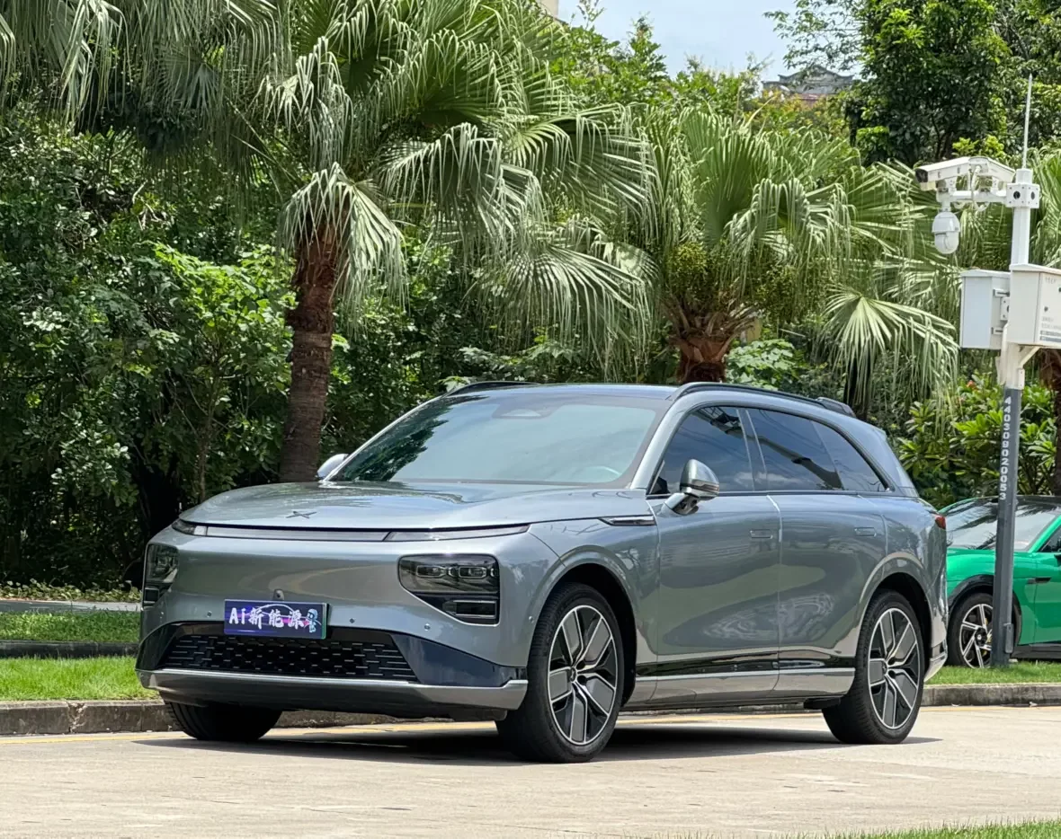 Xpeng G9