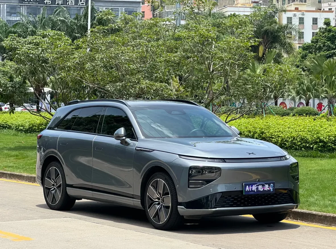 Xpeng G9