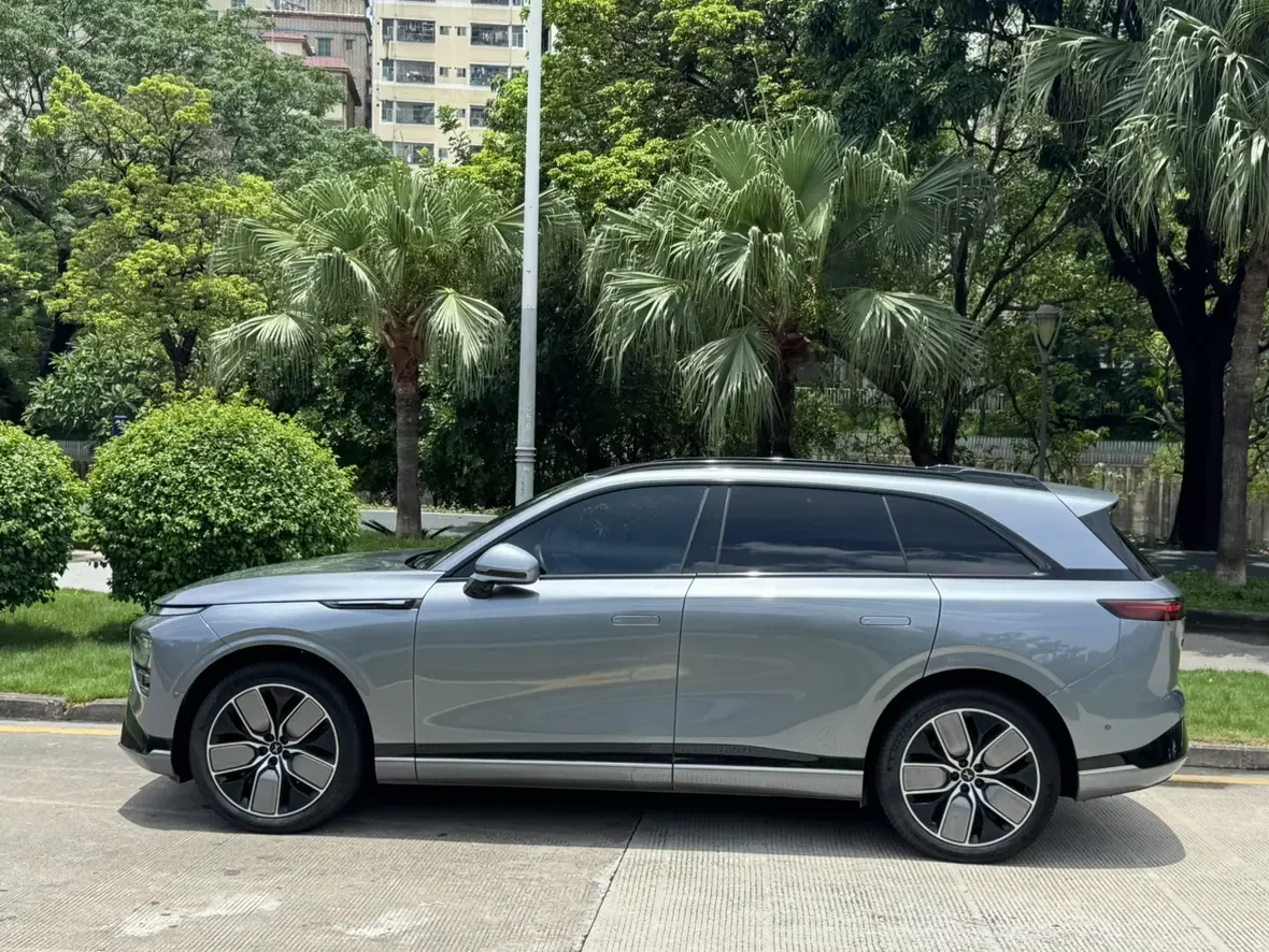 Xpeng G9