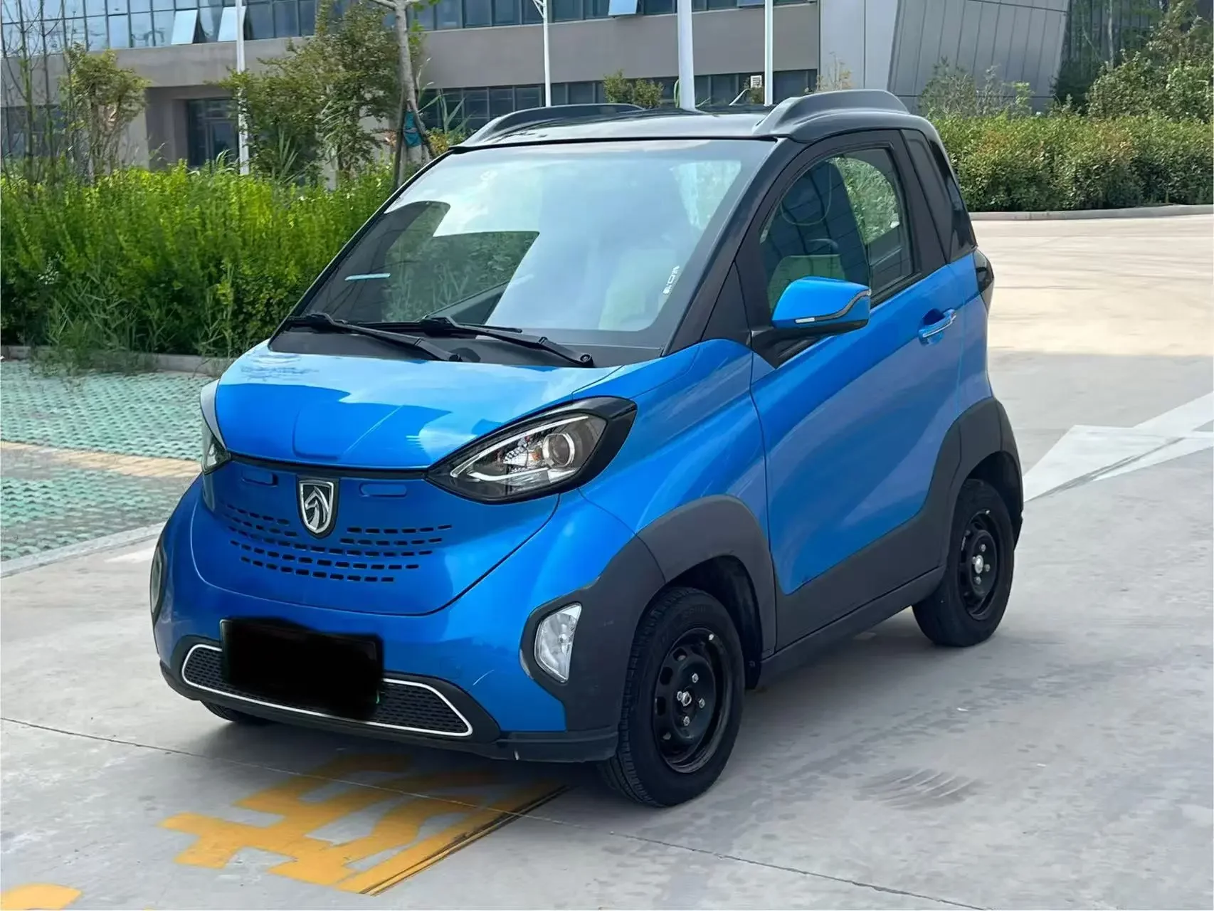 Baojun E100
