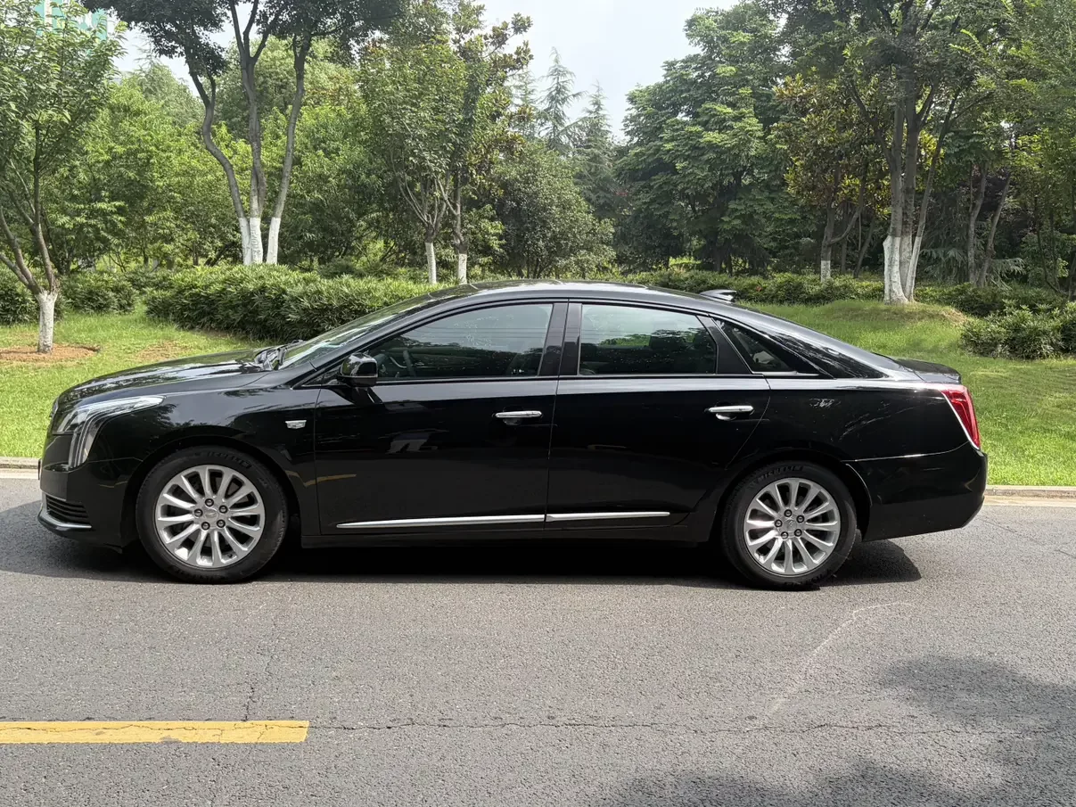 Cadillac XTS