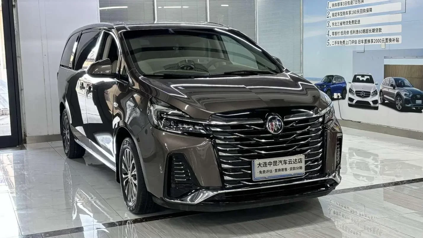 Buick GL8  из Китая