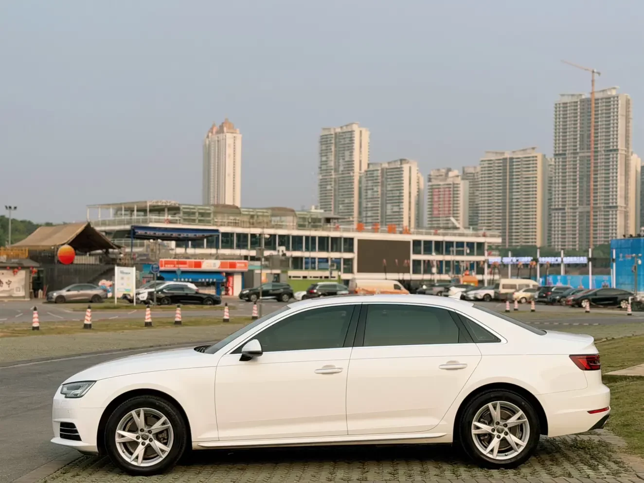 Audi A4L