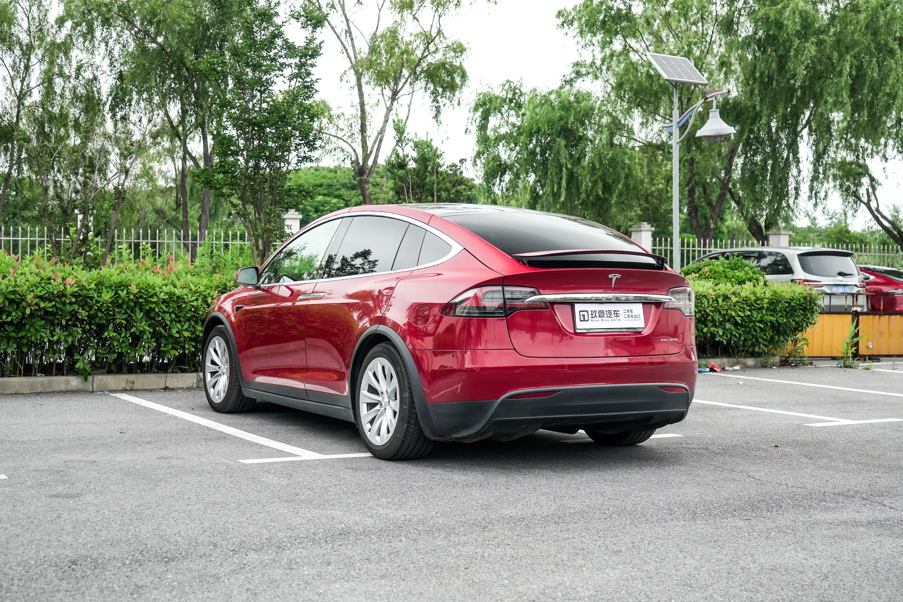 Tesla Model X
