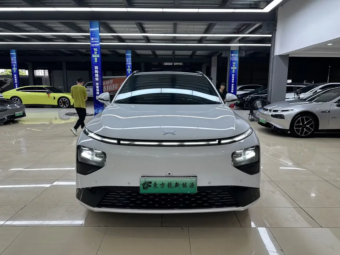Xpeng G9