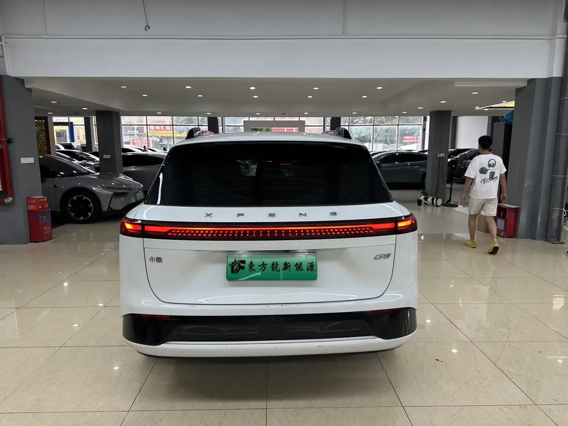 Xpeng G9
