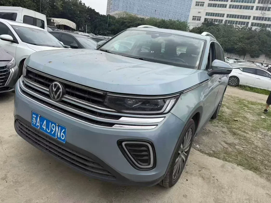 Volkswagen patrol  из Китая