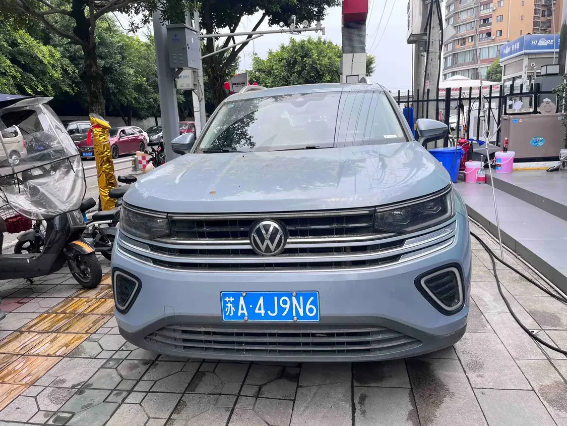 Volkswagen patrol  из Китая