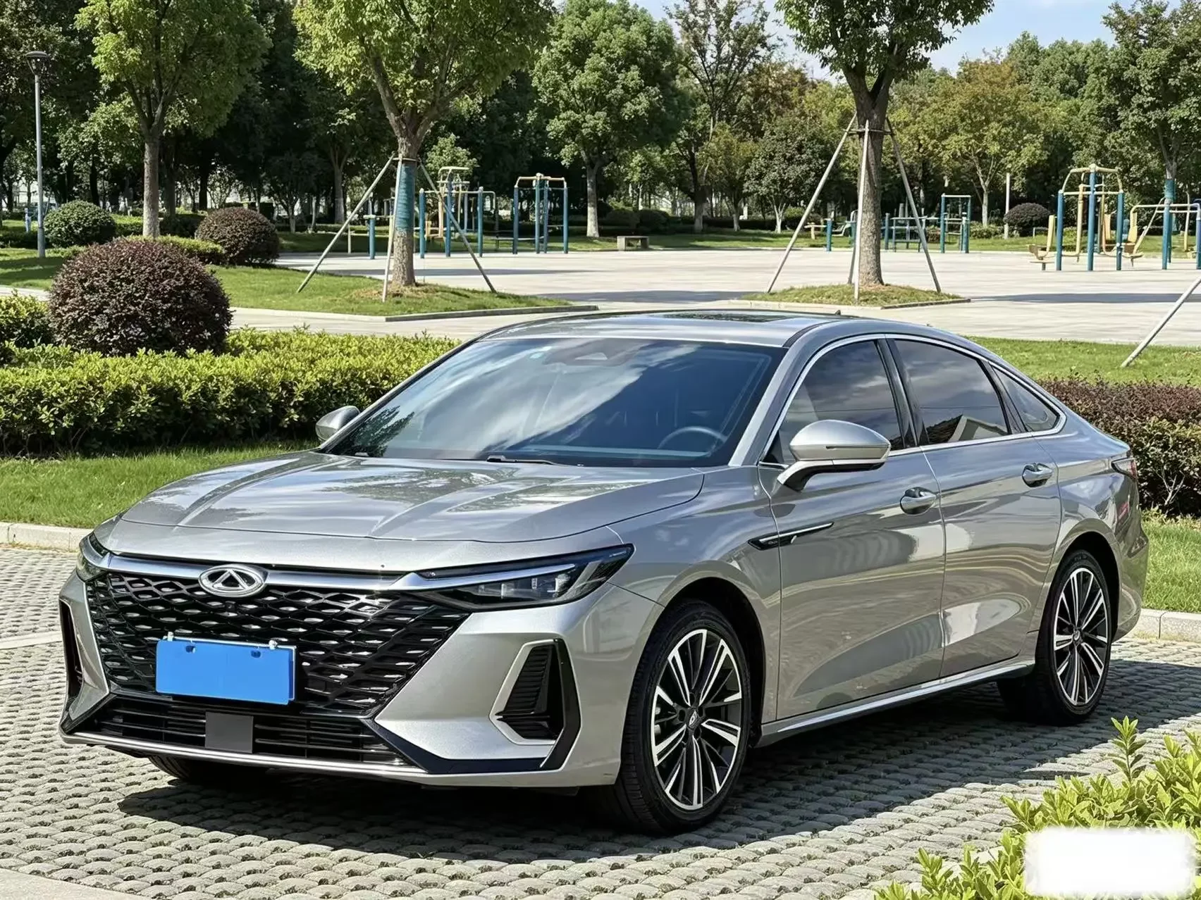 Chery Arrizo 8