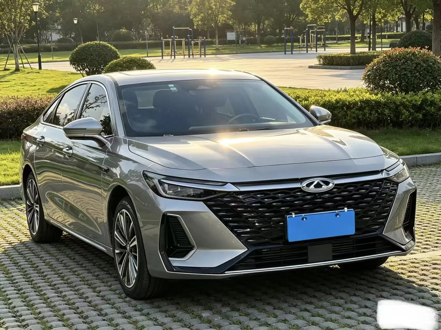 Chery Arrizo 8