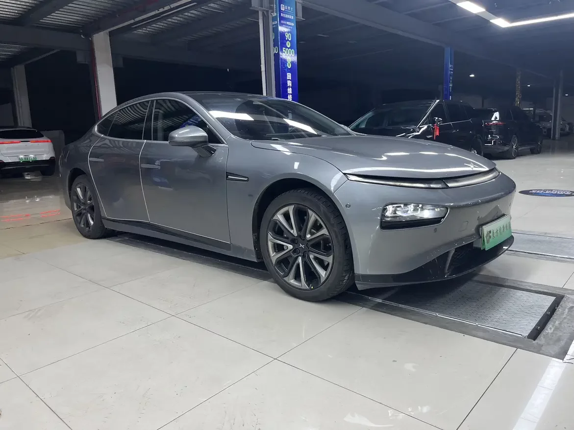 Xpeng P7