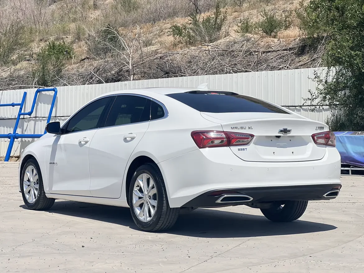 Chevrolet Malibu XL
