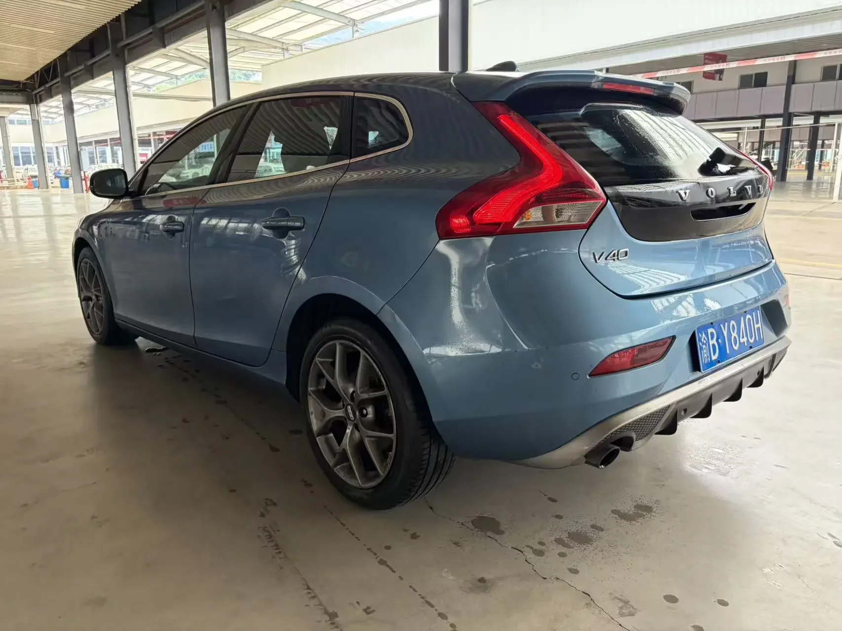 Volvo V40