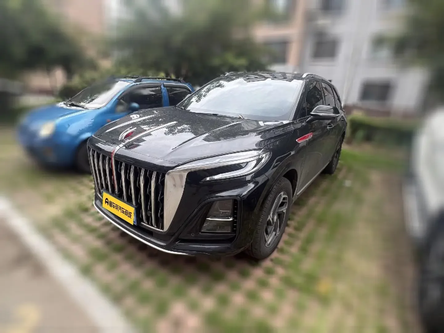 Hongqi HS3