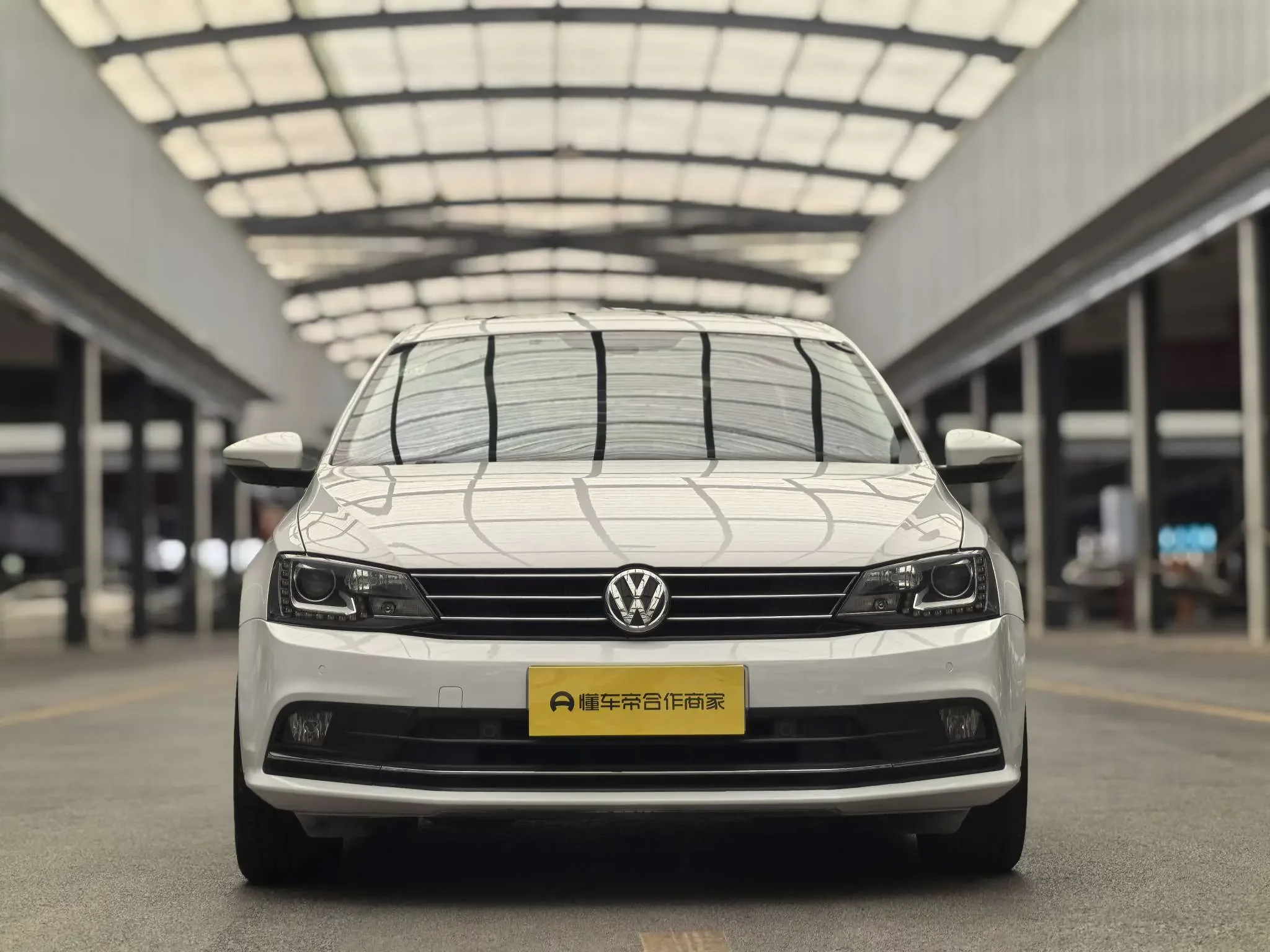 Volkswagen Sagitar