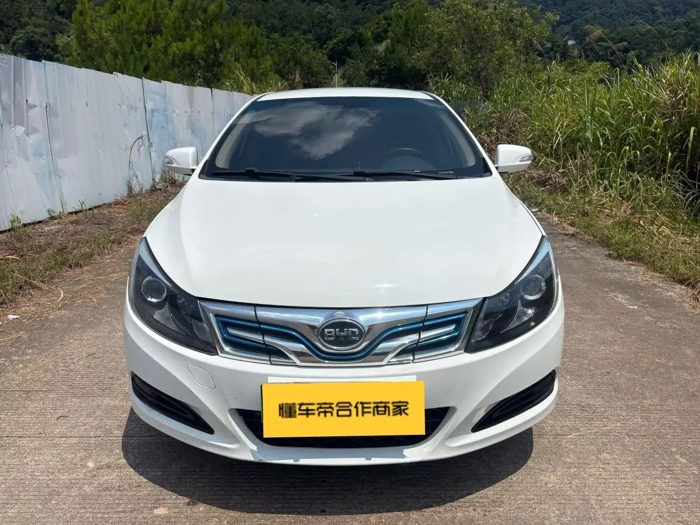 BYD e5