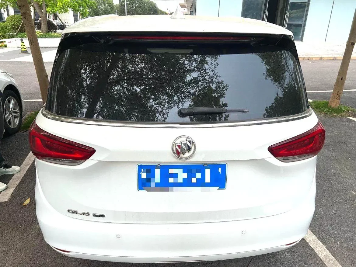 Buick GL6