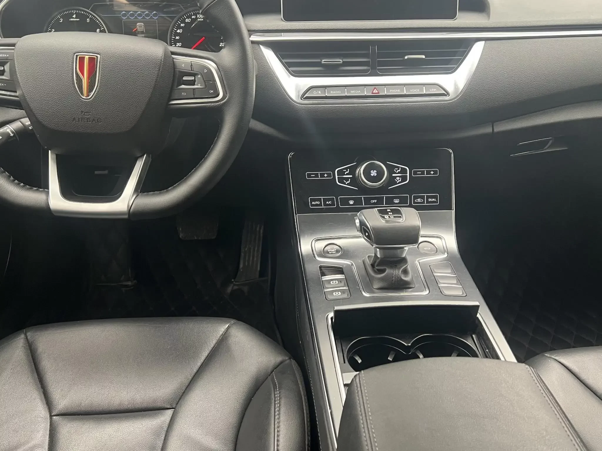 Hongqi H5 classic