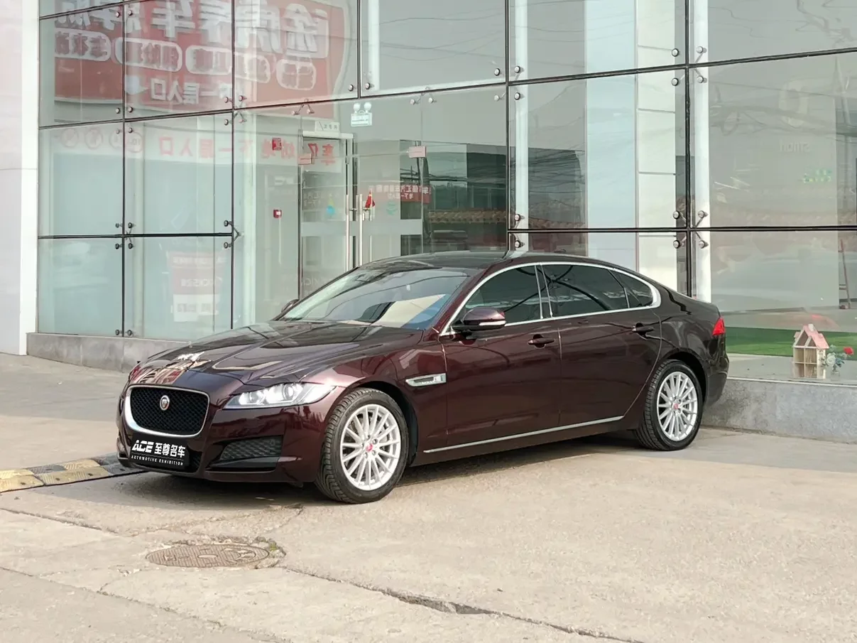Jaguar XFL