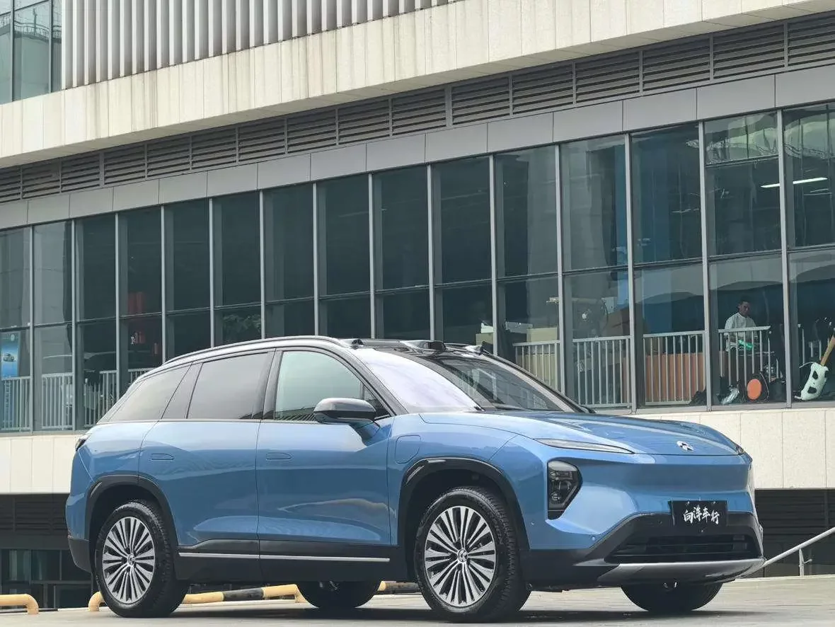 NIO ES7