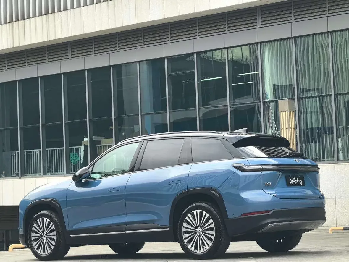 NIO ES7