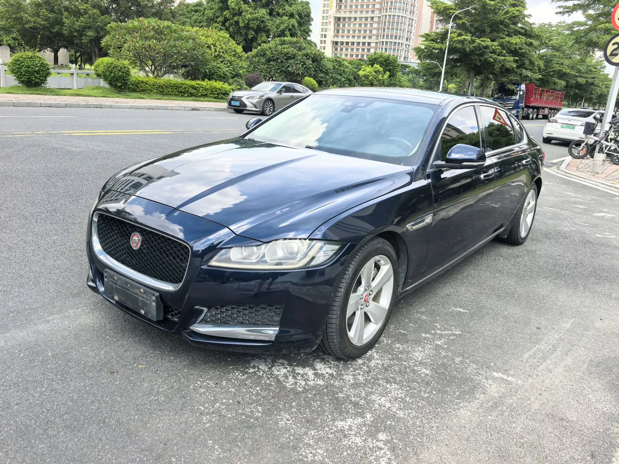 Jaguar XFL  из Китая