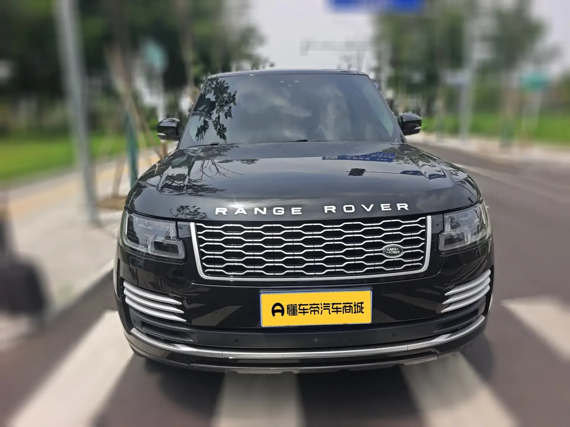 Land Rover range rover