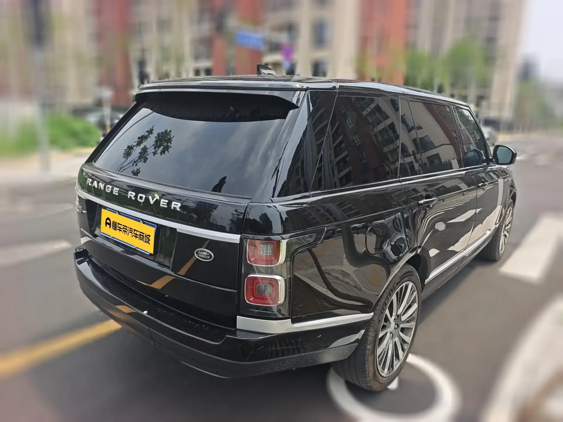 Land Rover range rover