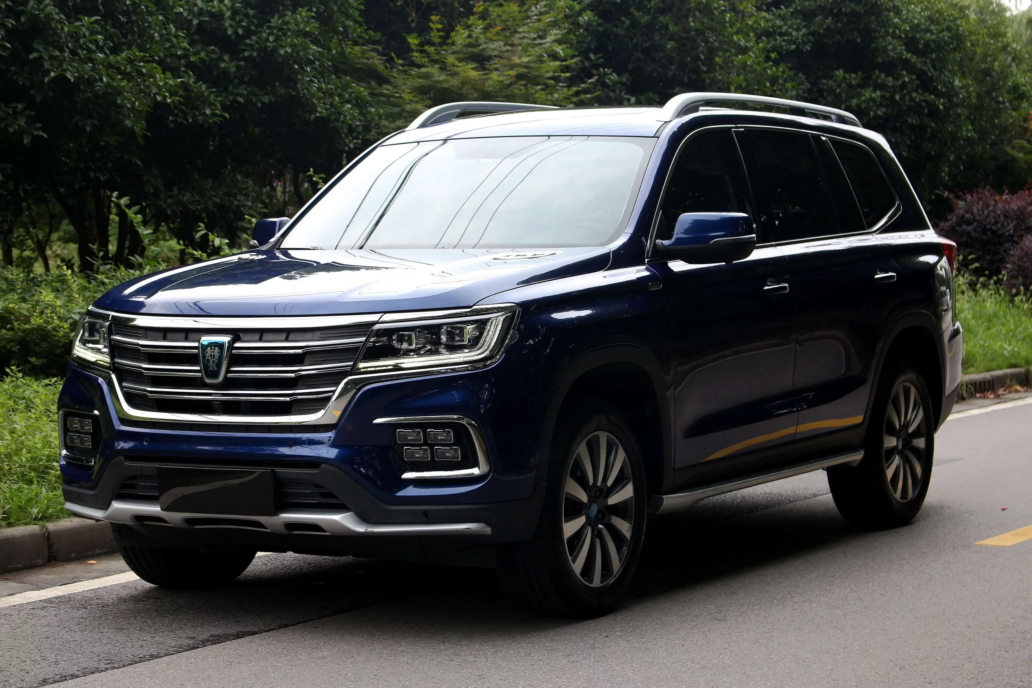 Roewe RX8