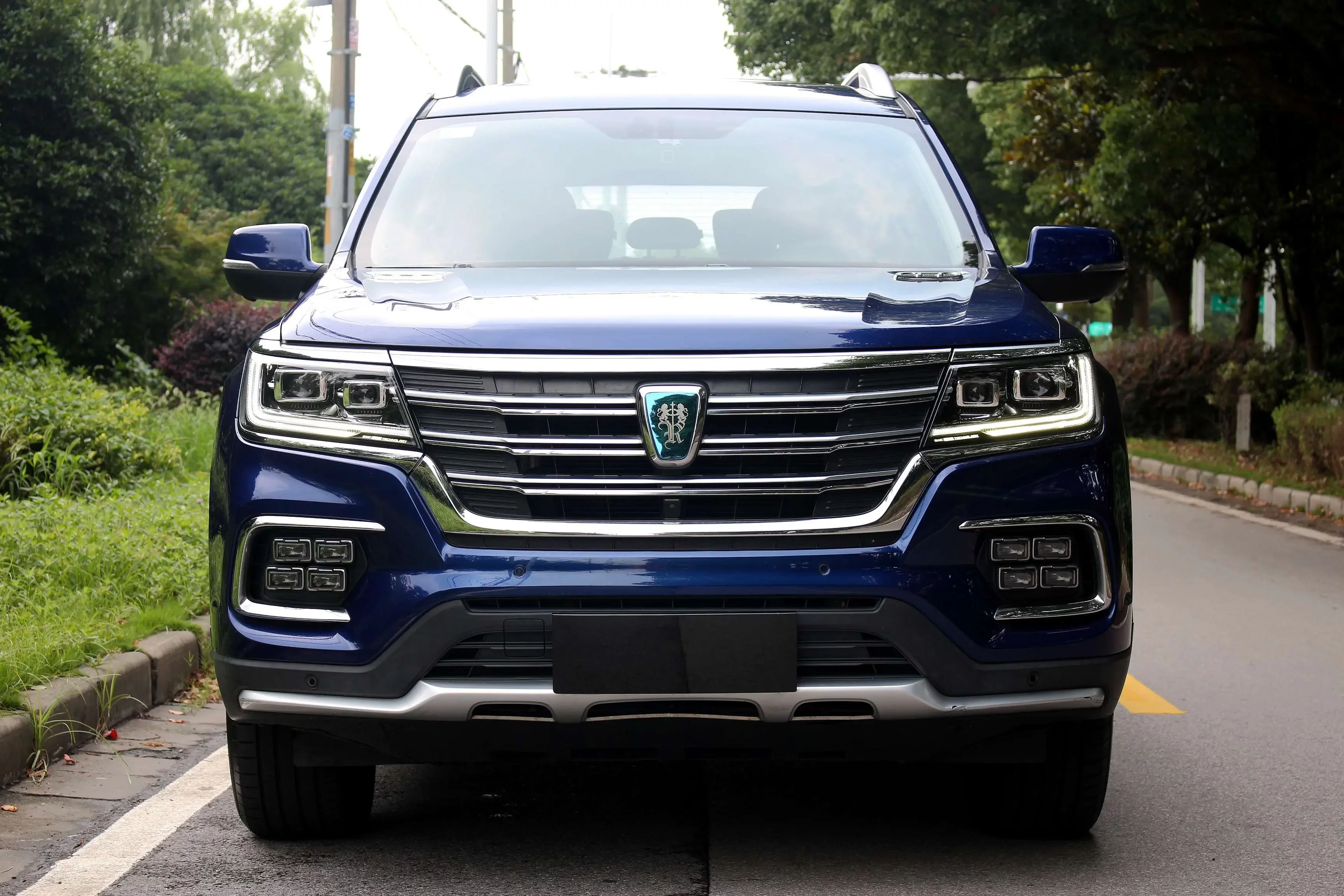 Roewe RX8
