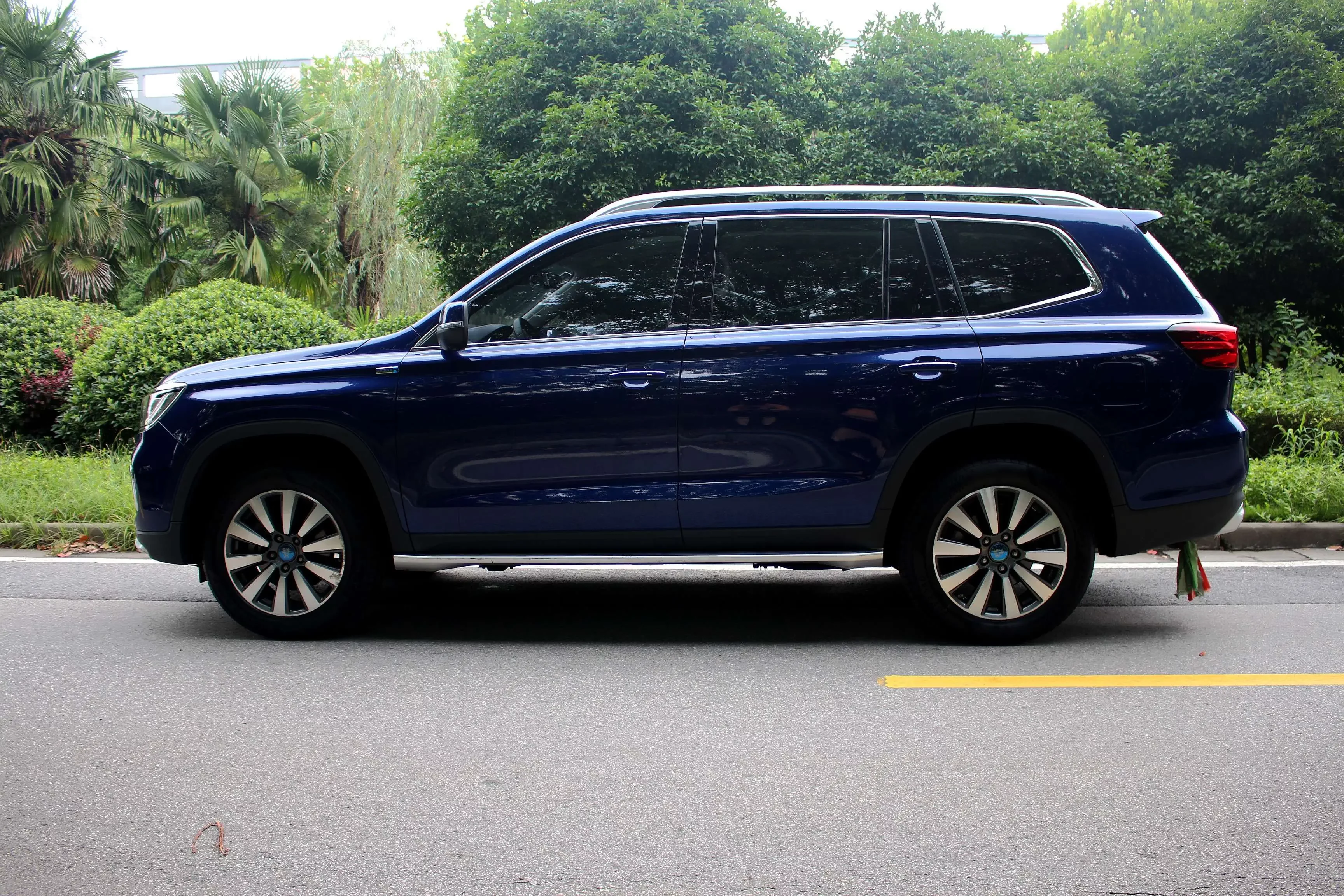 Roewe RX8