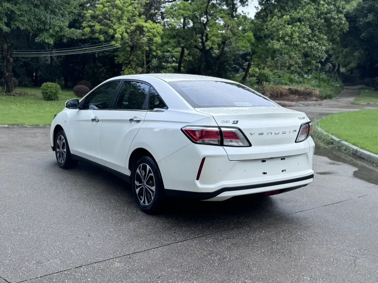 Kai Chen Venucia D60 EV