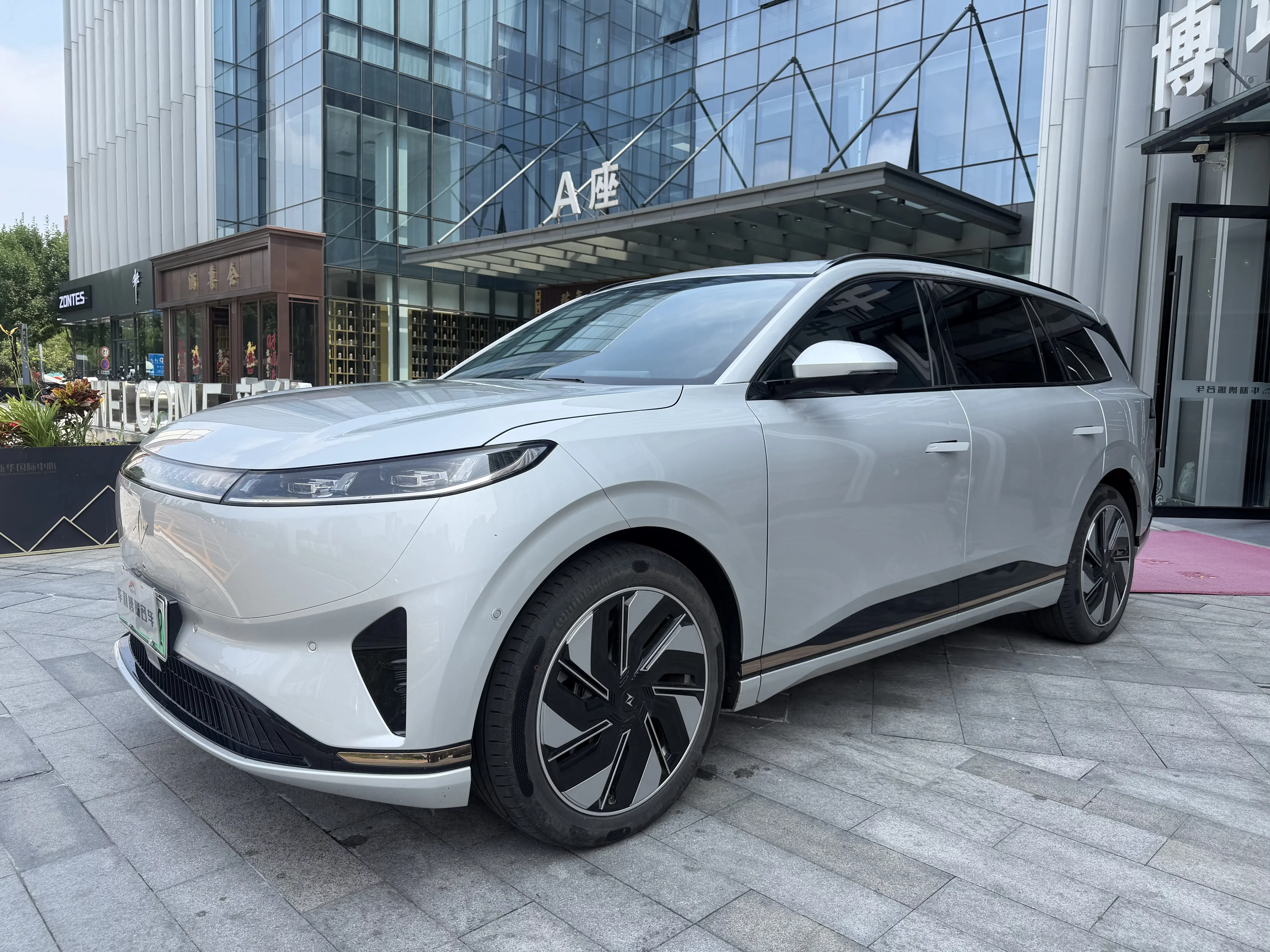 Dongfeng Yipai 008