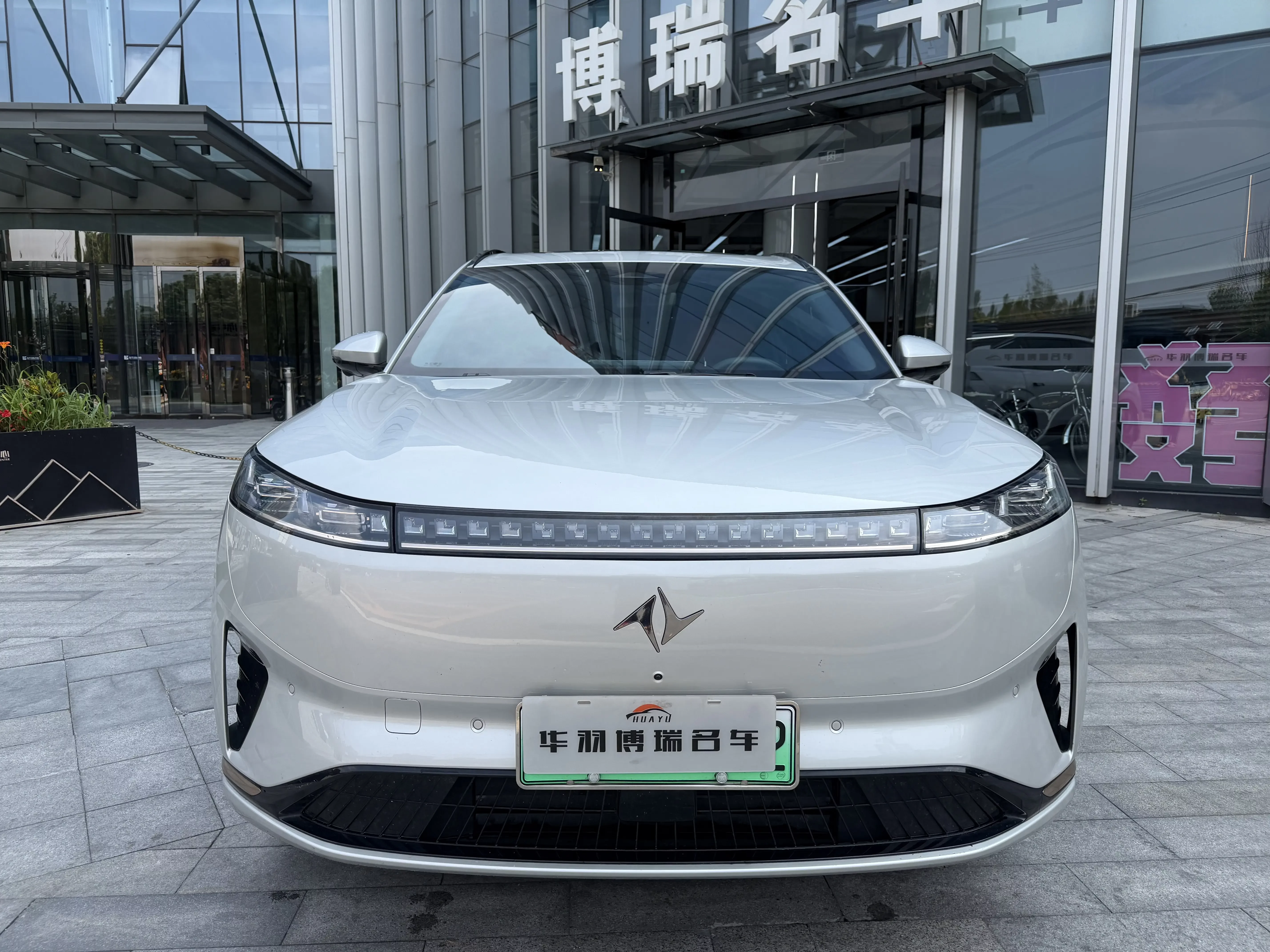 Dongfeng Yipai 008