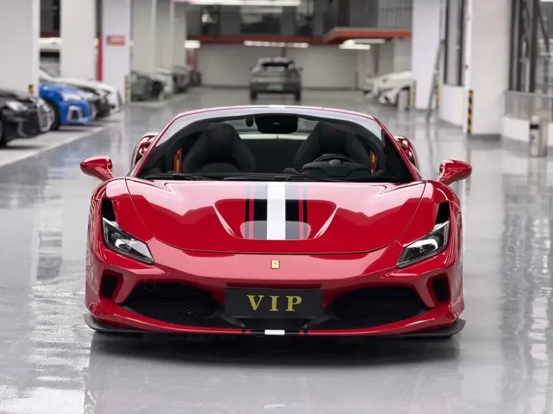 Ferrari F8